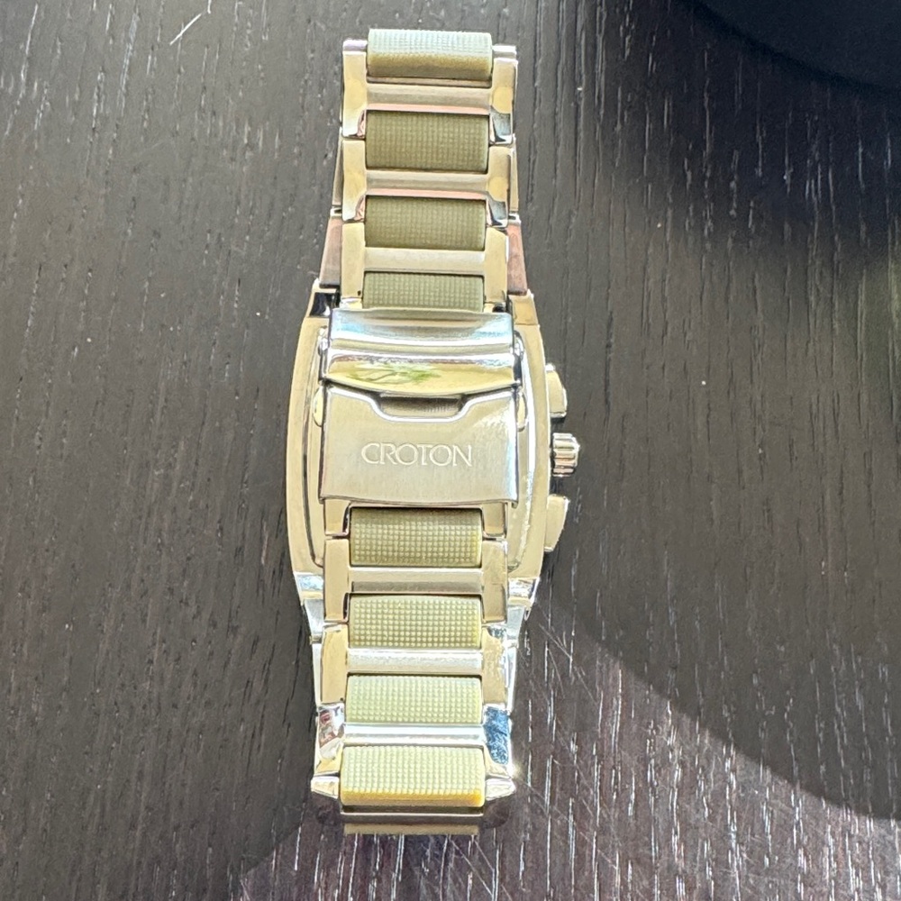 Croton Men's Olive and Silver Watch - Picture 5 of 6